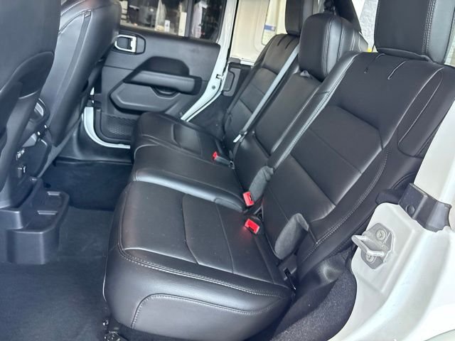 Used 2022 White Jeep Unlimited Sahara Altitude image 12