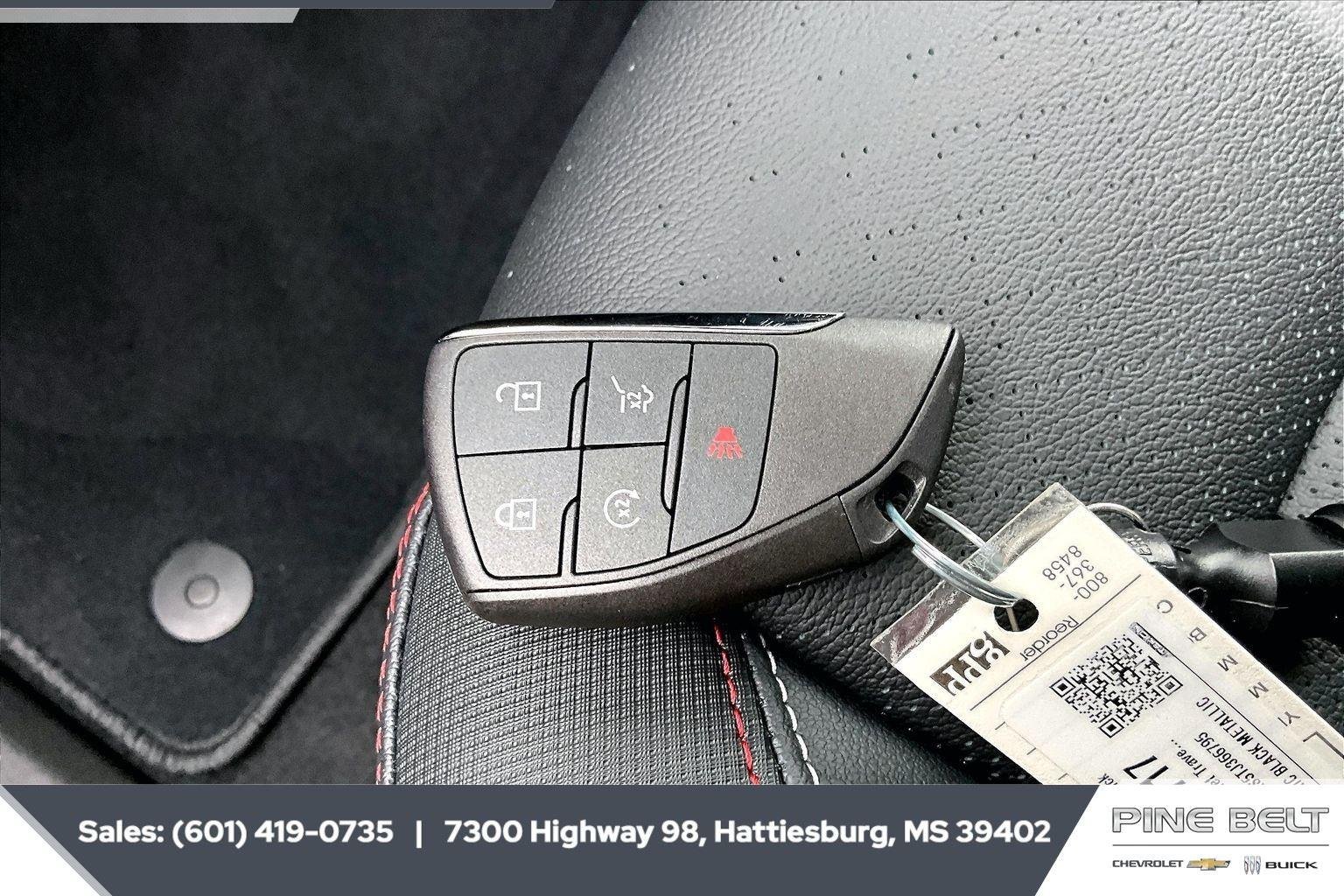 New 2026 Mosaic Black Metallic Chevrolet RS image 9
