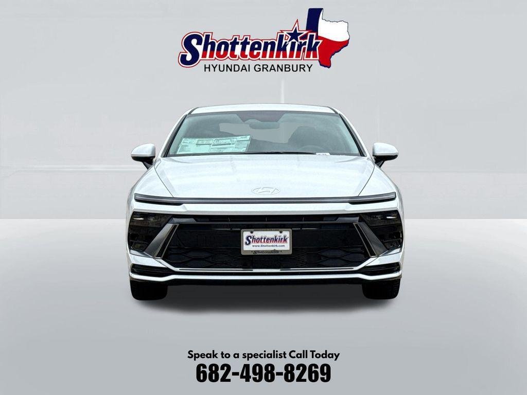New 2026 White Hyundai SEL Sport image 2