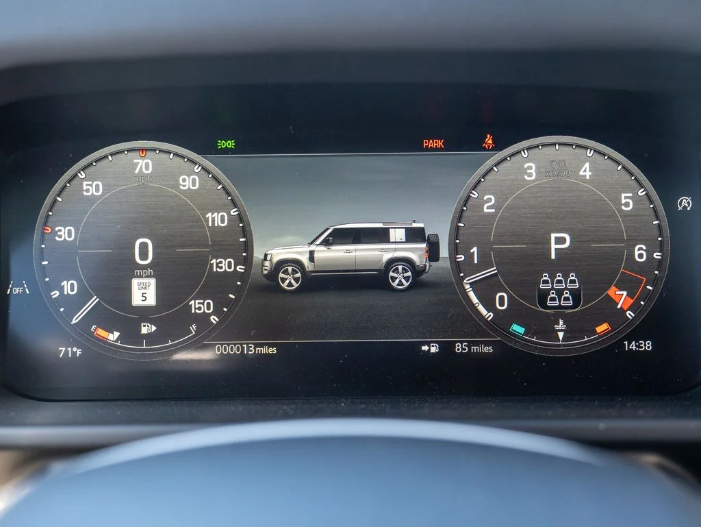 2026 Land Rover Defender X-Dynamic SE - Photo 13