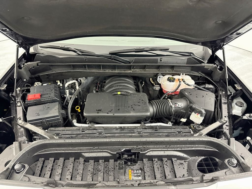 Used 2026 Silver GMC SLE image 30