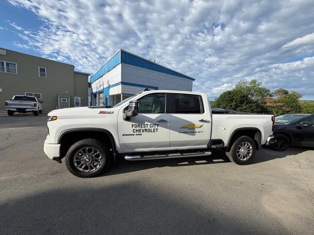 2026 Chevrolet Silverado 2500 HD LT - Photo 2