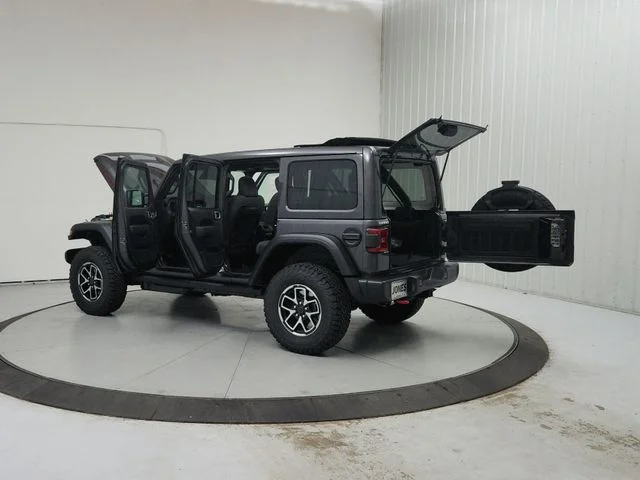 New 2026 Granite Crystal Metallic Clearcoat Jeep Rubicon image 13