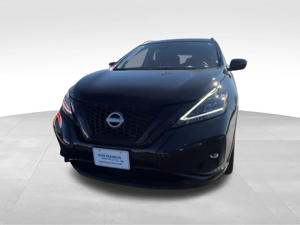 Used 2023 Black Nissan SV image 4