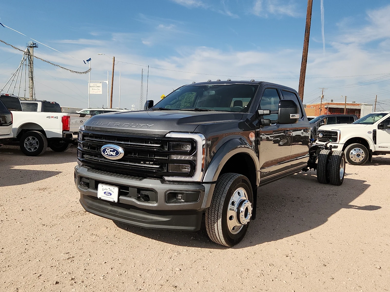 New 2027 Carbonized Gray Metallic Ford Platinum image 3