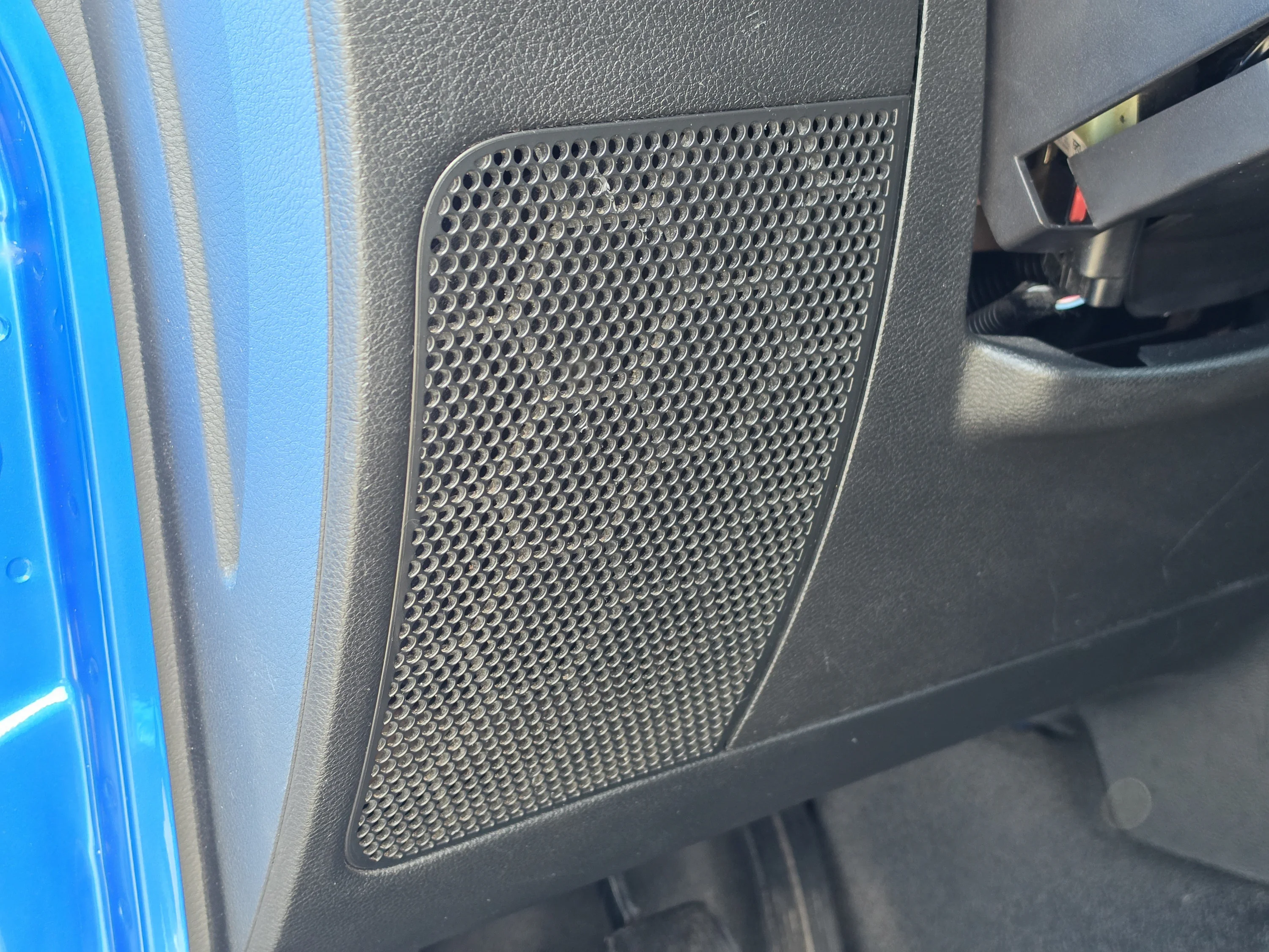 Used 2015 Hydro Blue Pearl Coat Jeep Sport image 24