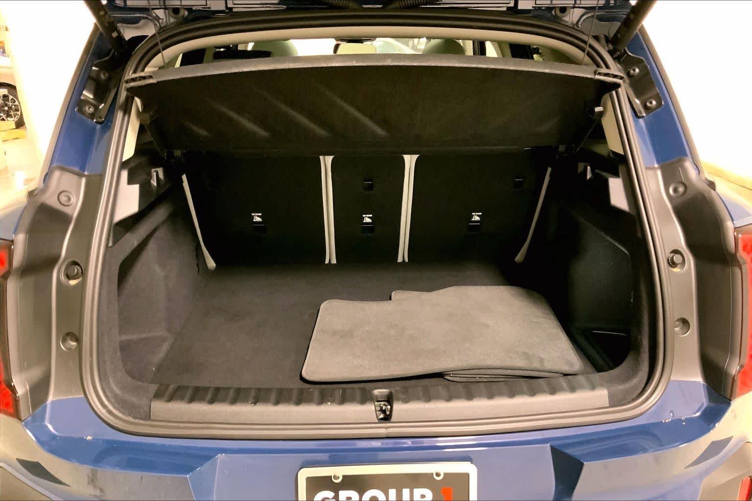 Used 2025 Indigo Sunset Blue Metallic MINI S image 9