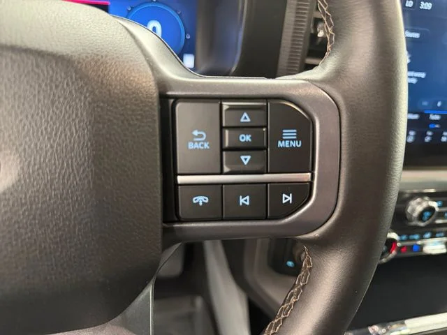 Used 2025 Gray Ford Lariat image 24
