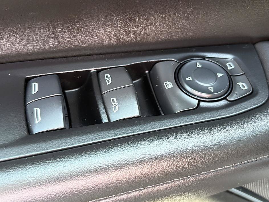Used 2025 Black Chevrolet LT image 15