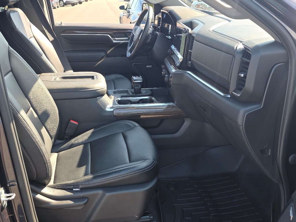Used 2022 Dark Ash Metallic Chevrolet RST image 24