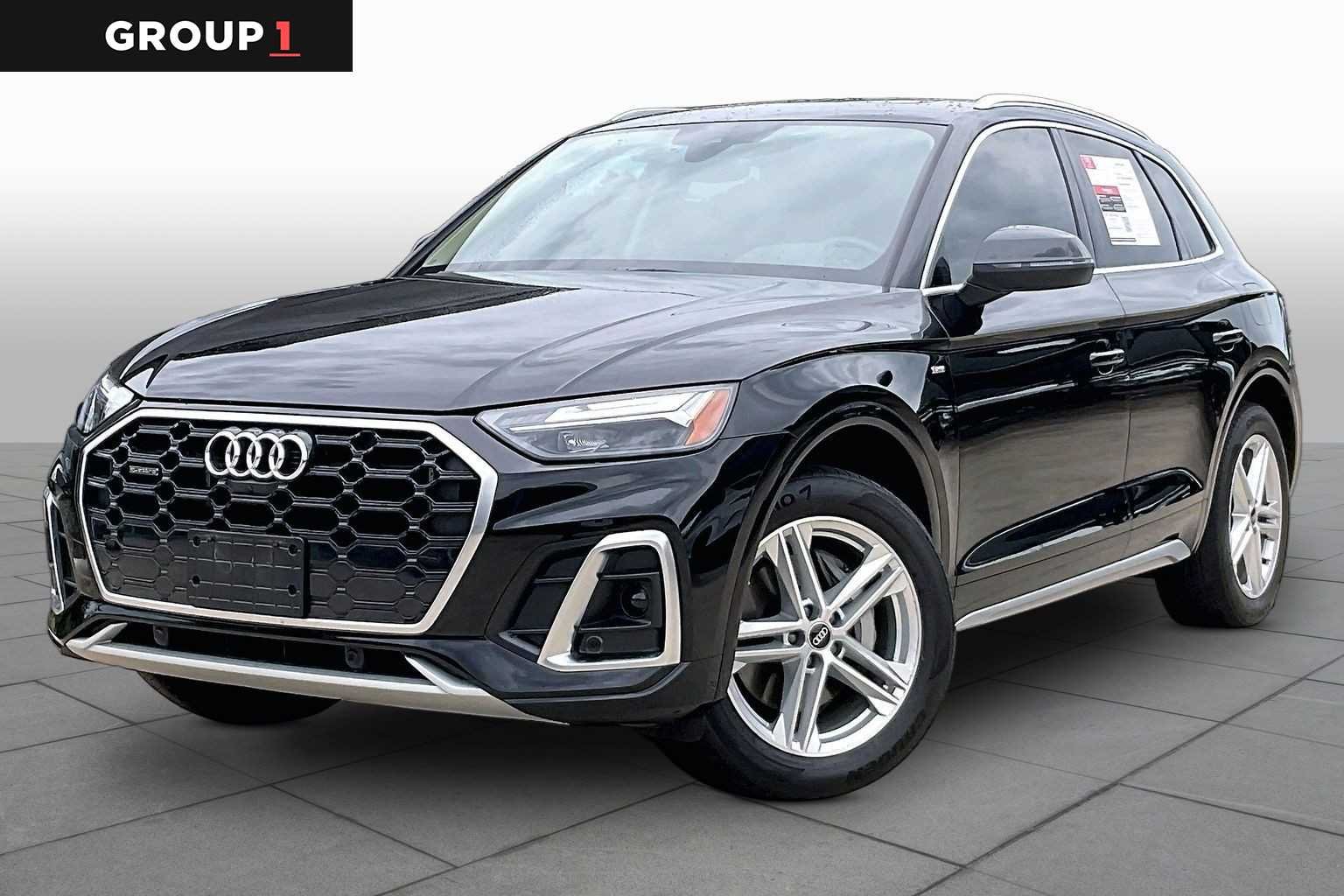 2022 Audi Q5 S line Premium Plus