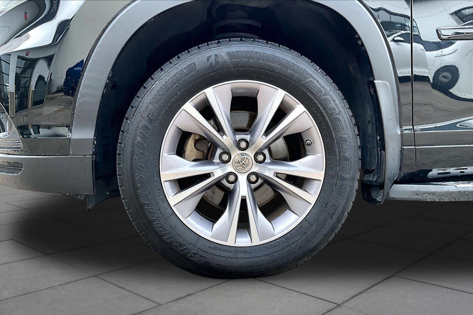 Used 2015 Attitude Black Metallic Toyota LE Plus image 10