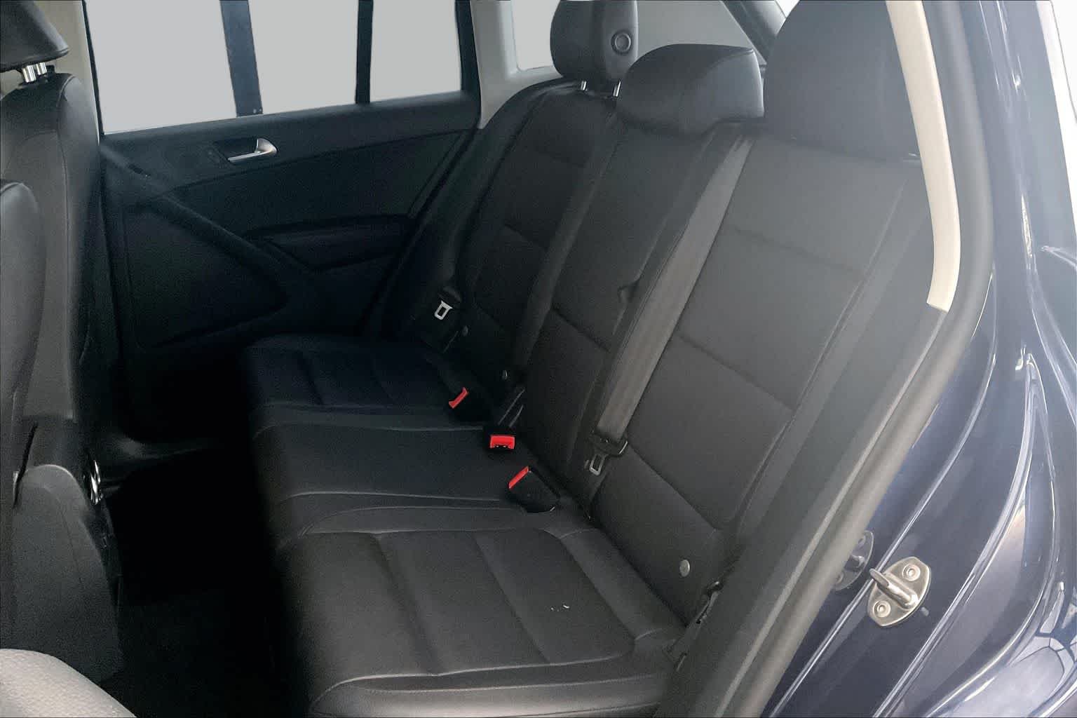 Used 2016 Night Blue Metallic Volkswagen S image 21