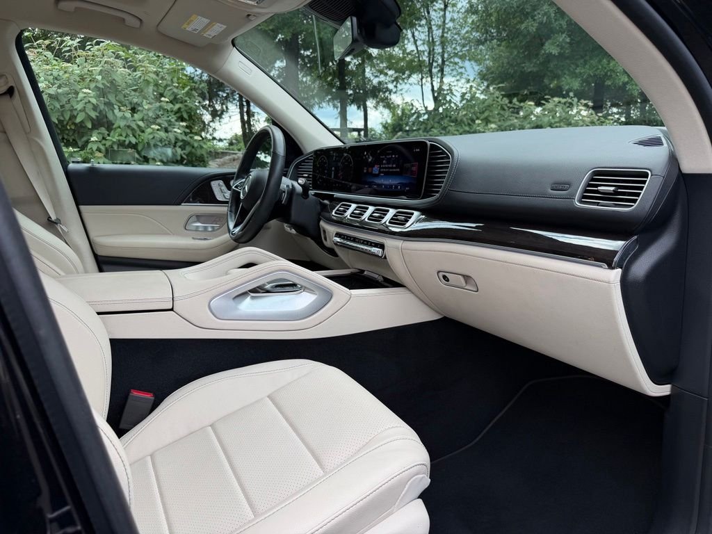 Certified Used 2024 Black Mercedes-Benz GLS 450 image 7