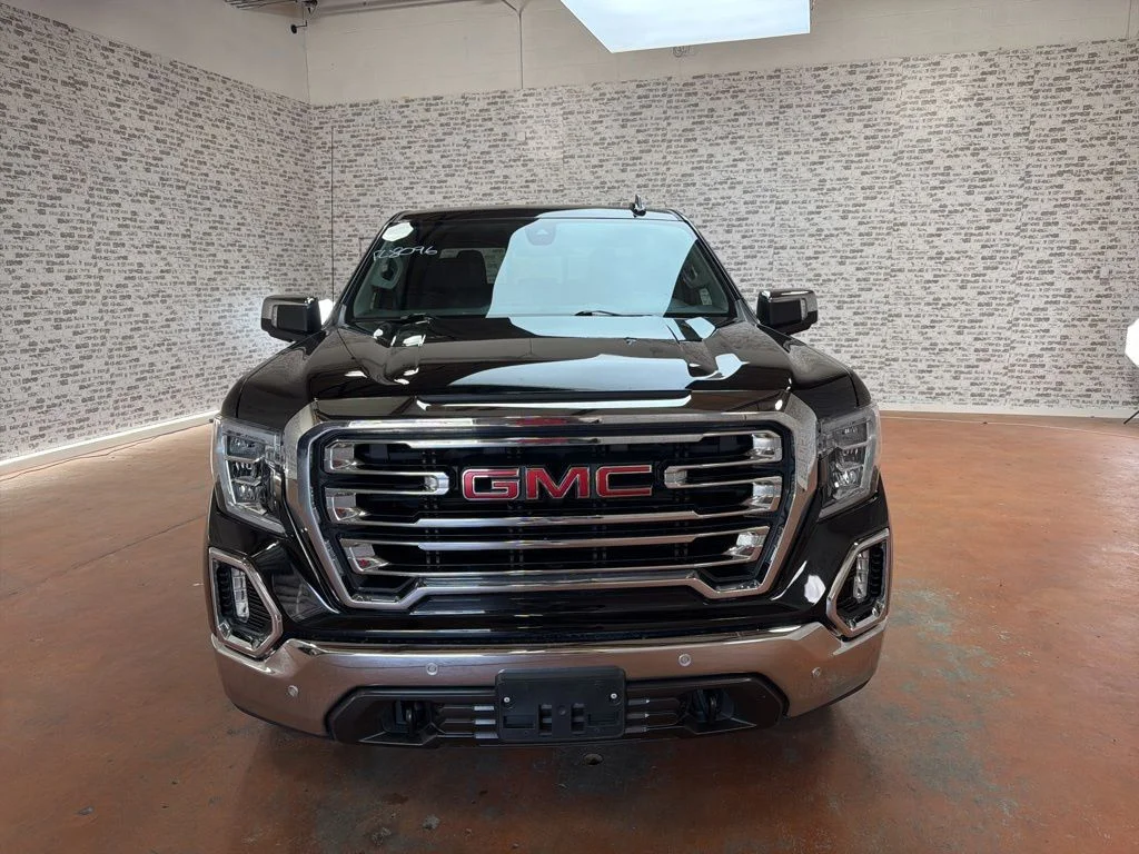 Used 2019 Black GMC SLT image 2