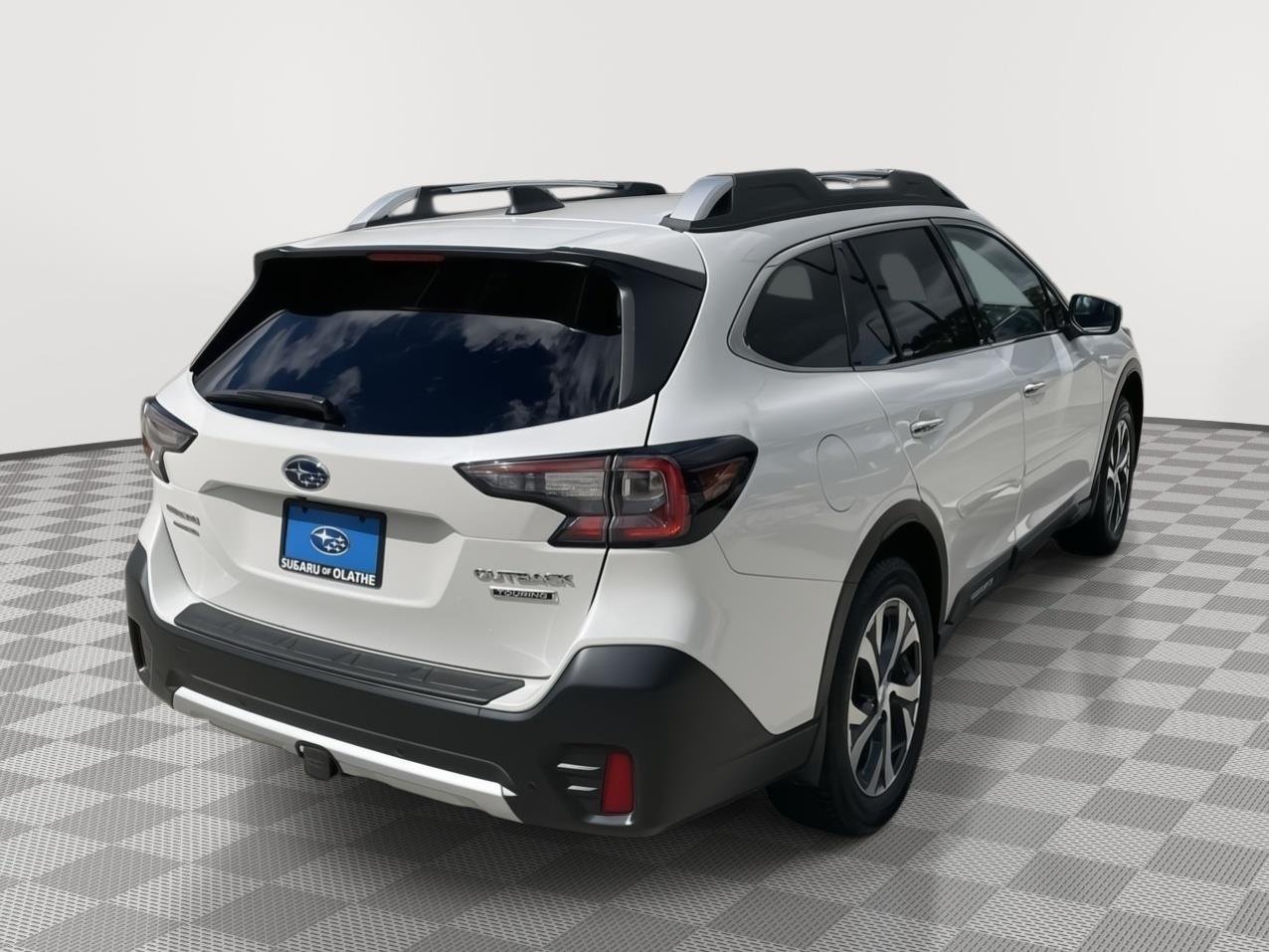 Used 2022 Crystal White Pearl Subaru Touring image 15
