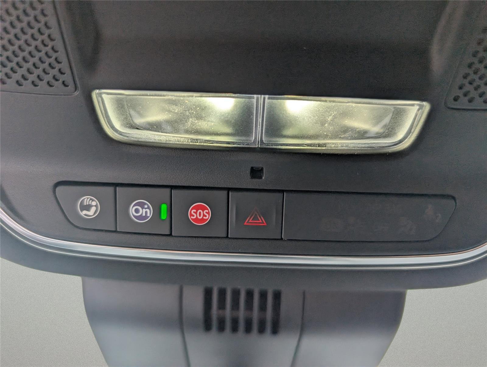 2025 GMC Sierra EV Denali - Photo 21