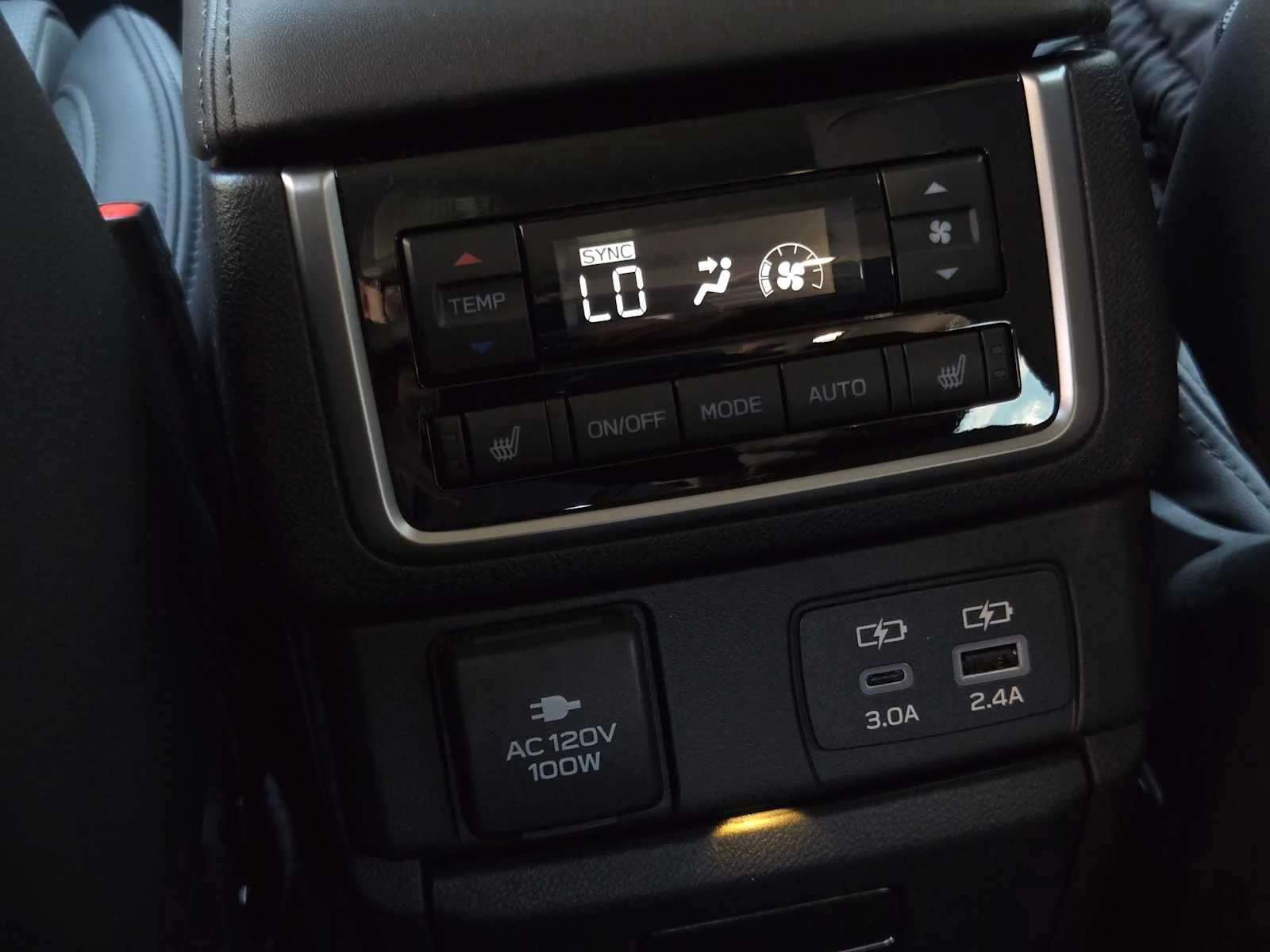 2026 Subaru Ascent Touring - Photo 18