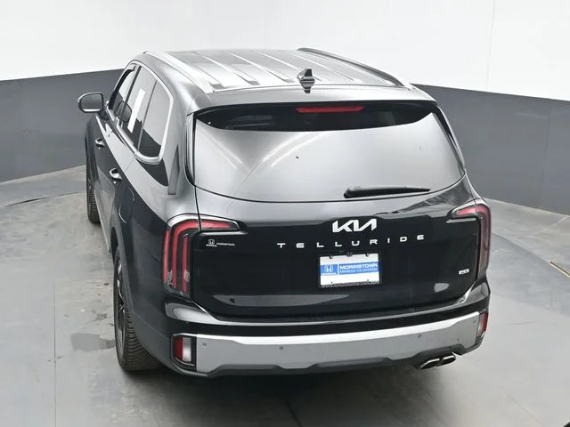 Used 2024 Ebony Black Kia EX image 39