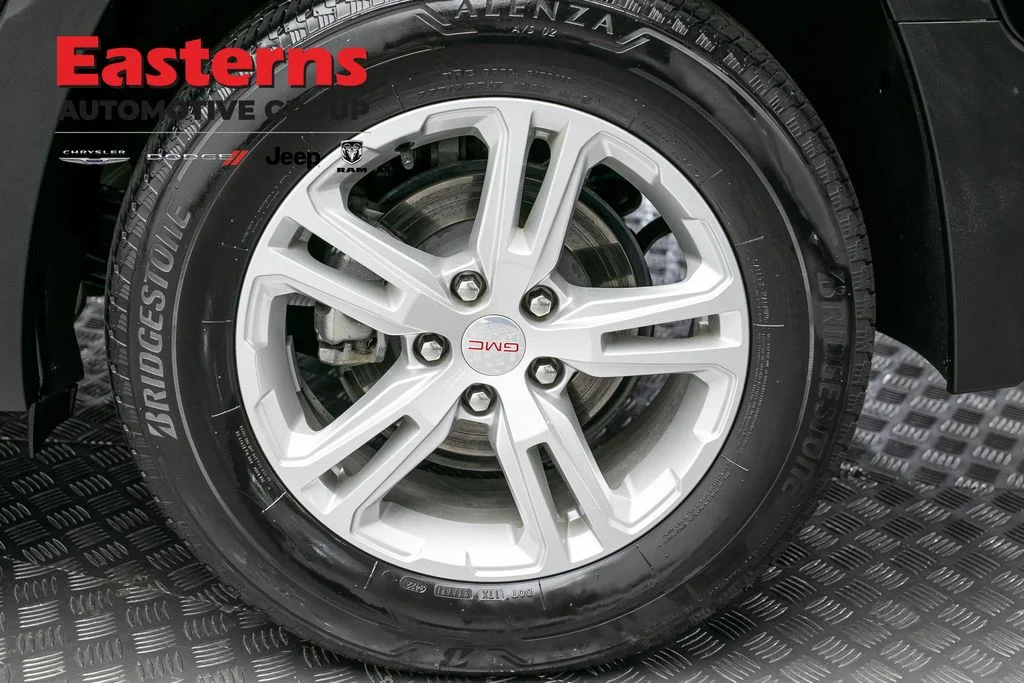 Used 2023 Black GMC SLE image 10