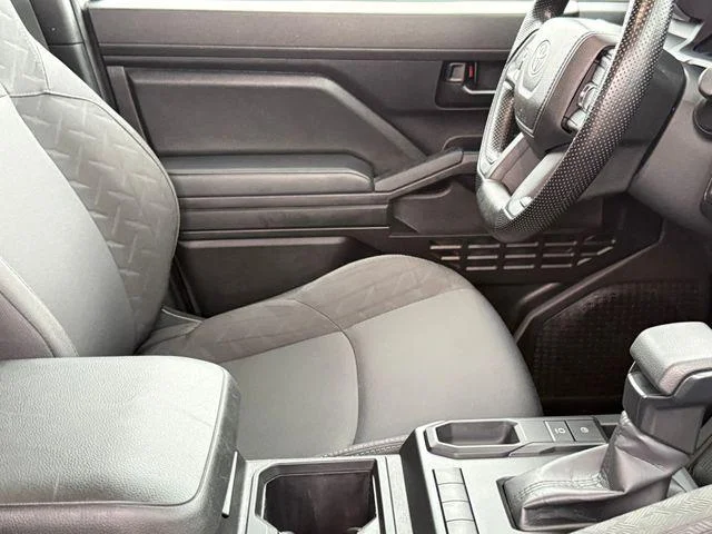 Certified Used 2025 ICE CAP Toyota SR image 27
