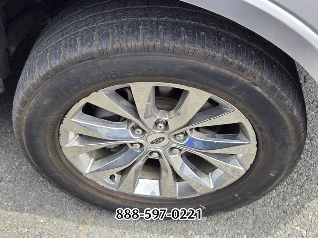 Used 2017 Ingot Silver FORD LARIAT image 7