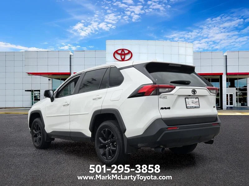 Used 2024 Ice TOYOTA LE FWD image 3