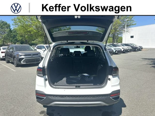 New 2026 White Volkswagen 1.5T SE image 33