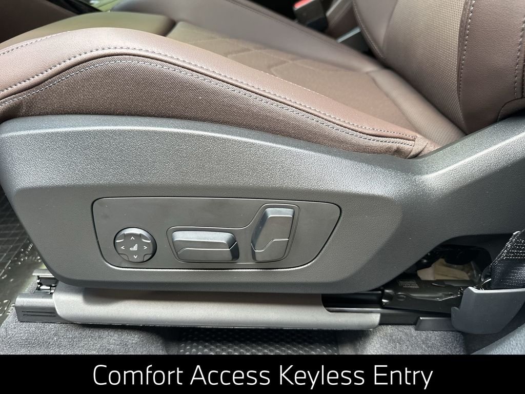 Certified Used 2025 White BMW xDrive28i image 17