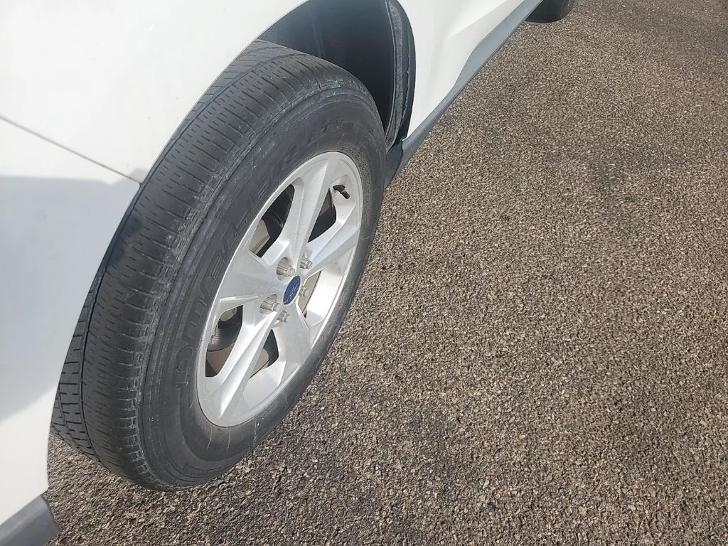 Used 2015 White Ford SE image 15
