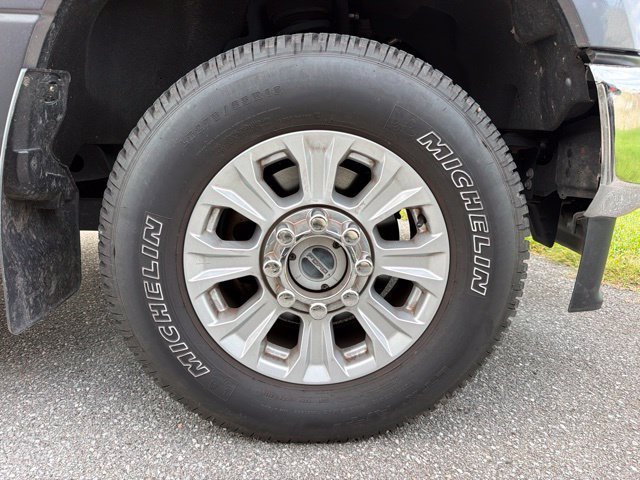 Used 2021 Gray Metallic Ford XL image 7