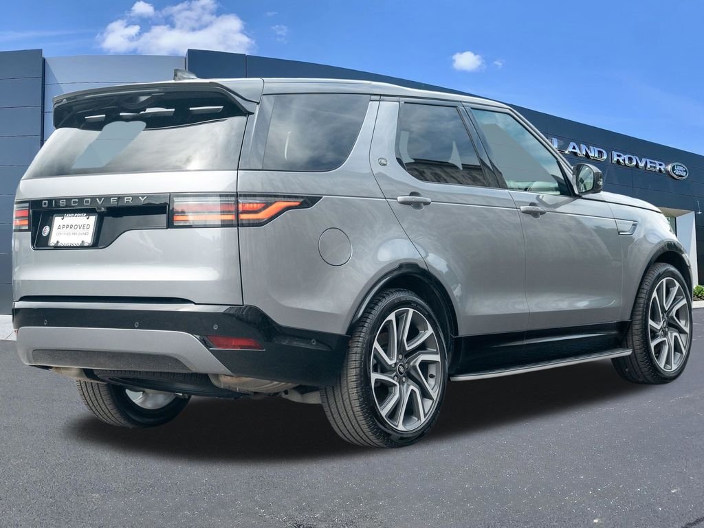 Used 2024 Gray Land Rover Dynamic SE image 4