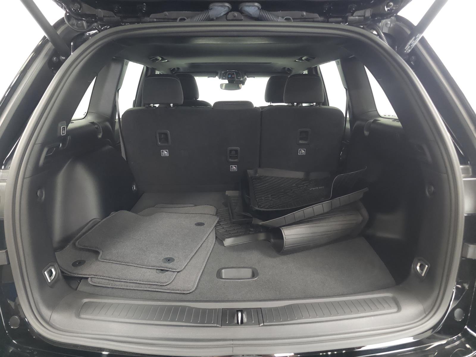 Used 2024 Black Jeep Laredo X image 10