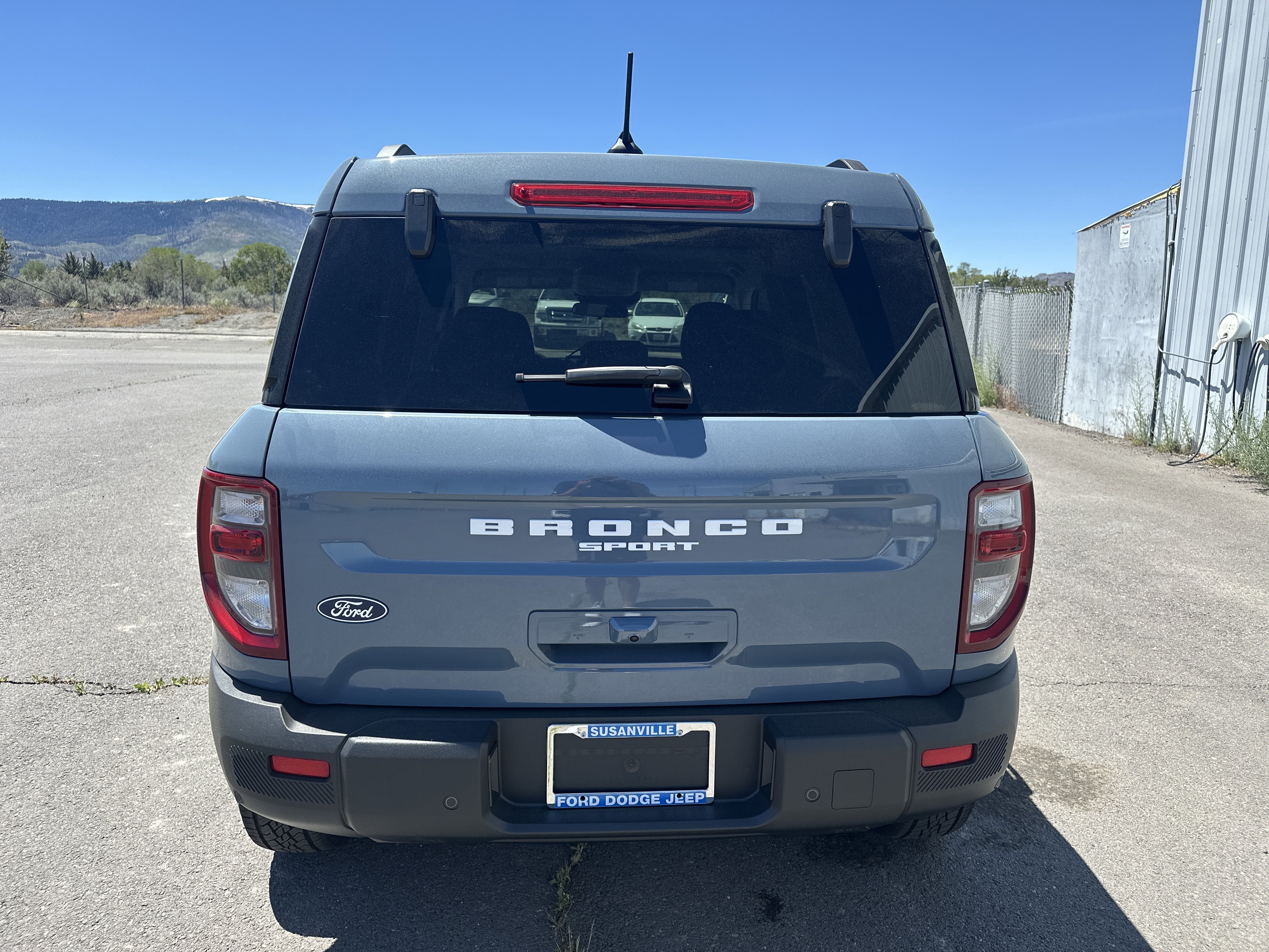 New 2026 Azure Gray Metallic Tri-Coat Ford Big Bend image 4