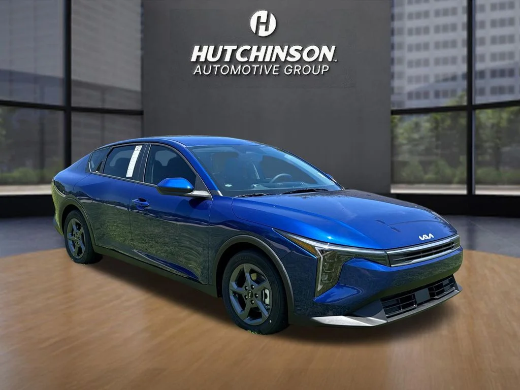 2026 Kia K4 LXS AT's photo