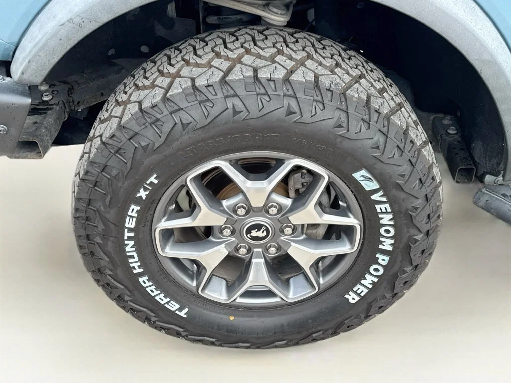 Used 2022 Gray Ford Badlands image 34