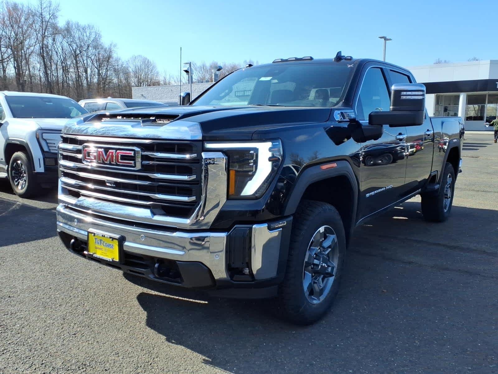 New 2026 Onyx Black GMC SLT image 2