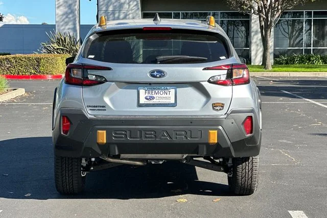 New 2026 ICE SILVER METALLIC Subaru Wilderness image 5
