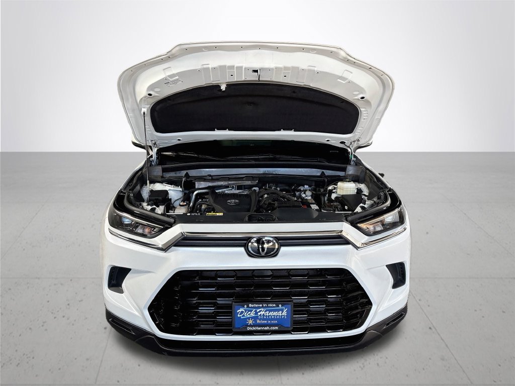 Used 2024 Pearl Toyota XLE image 22