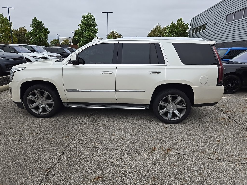 Used 2015 White Cadillac Luxury image 8