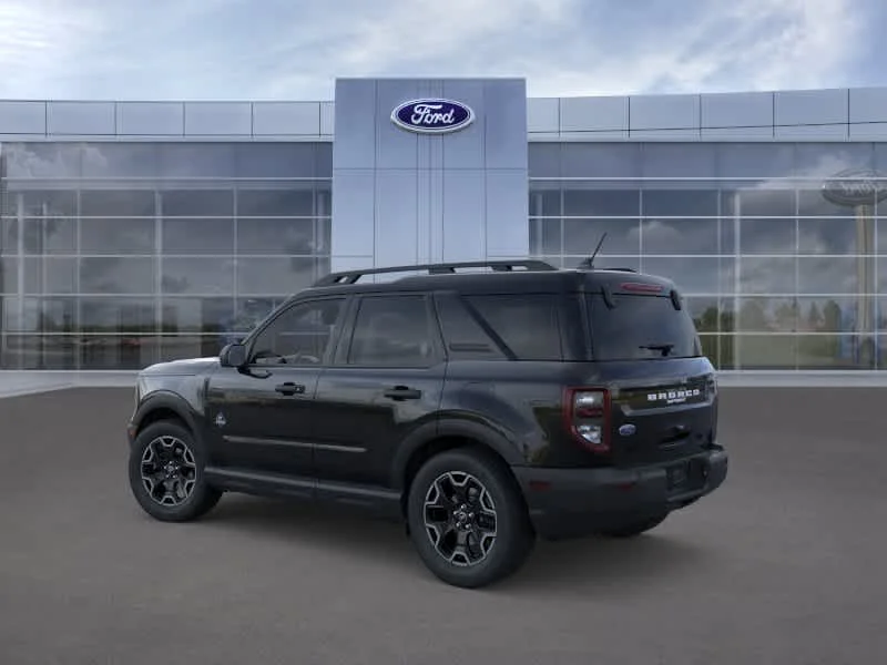 New 2026 Shadow Black Ford Outer Banks image 4