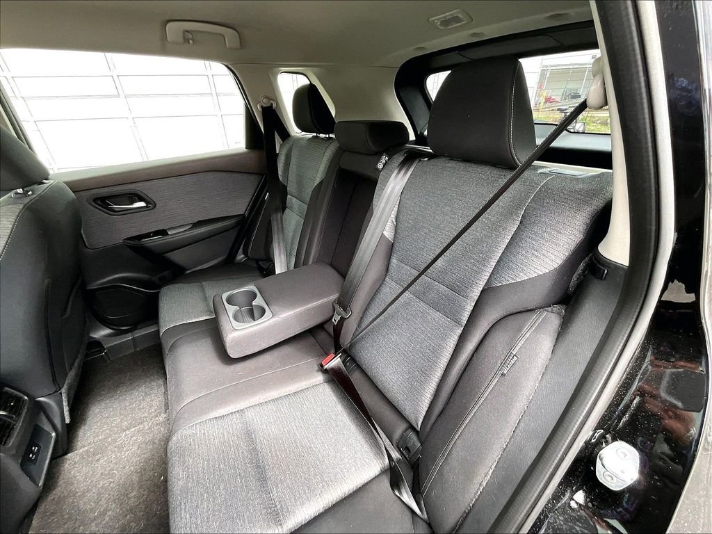 Used 2023 Super Black Nissan SV image 15