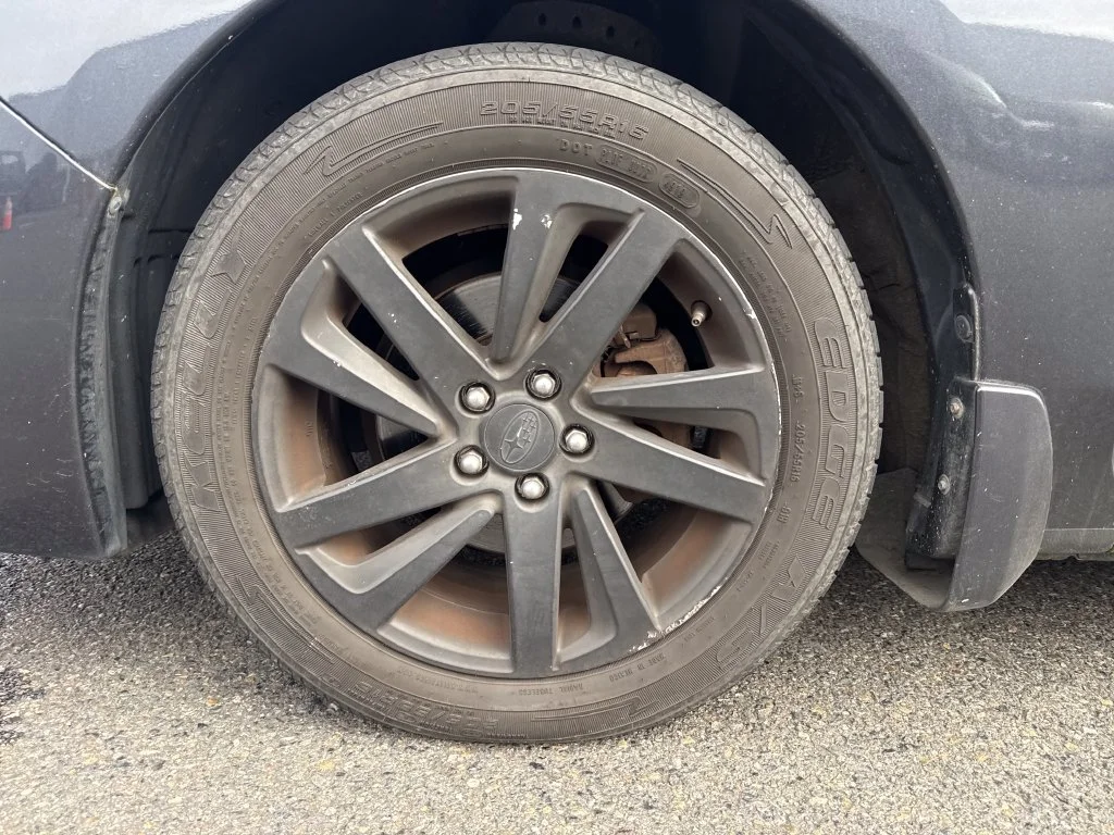 Used 2015 Gray Subaru 2.0i Premium image 12