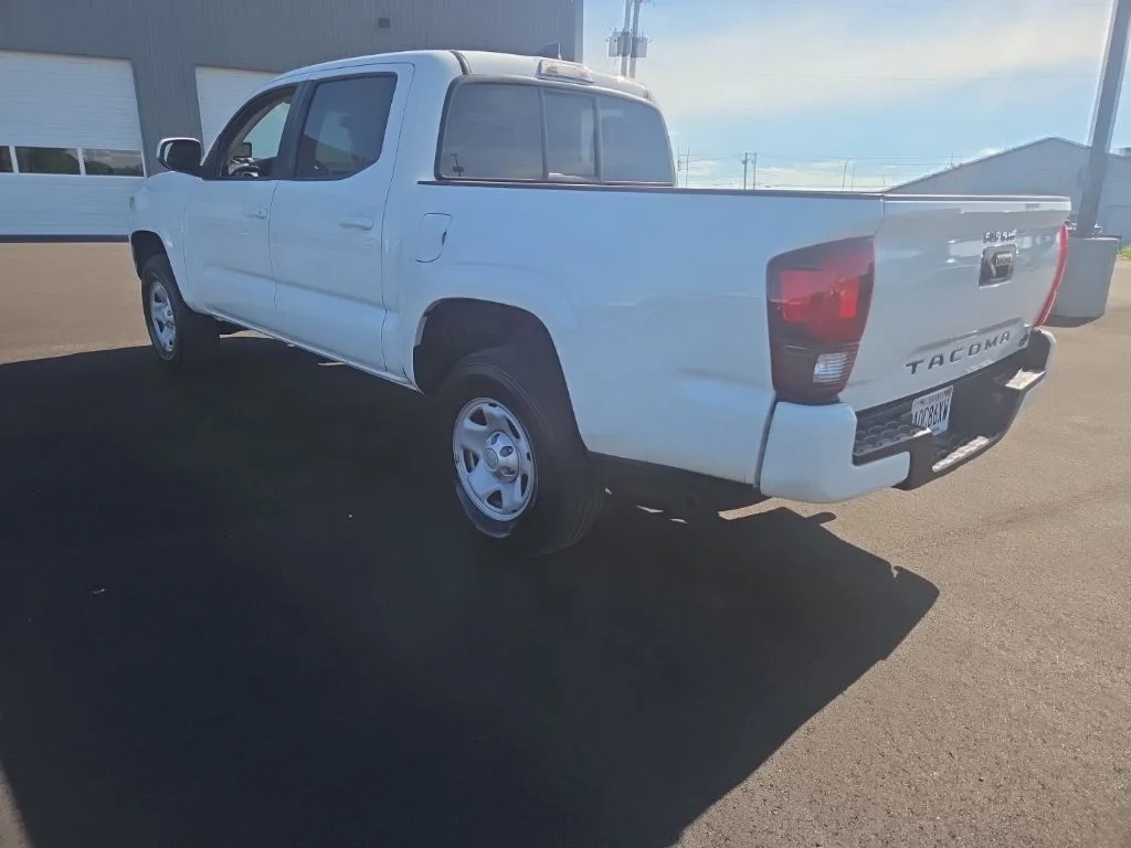 Used 2023 White Toyota SR image 13