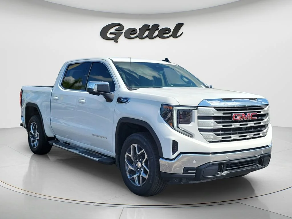 New 2026 Summit White GMC SLE image 3