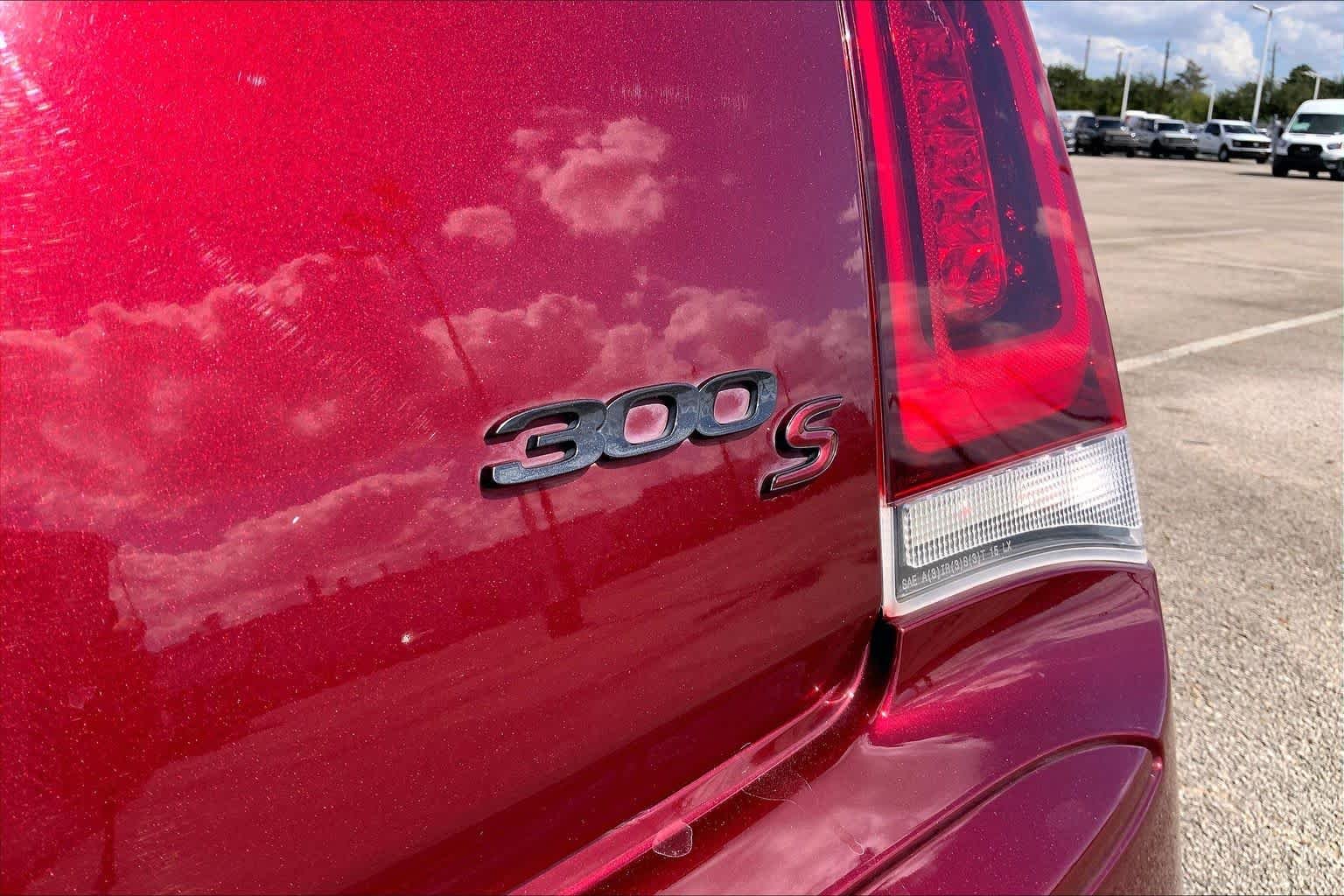 Used 2021 Velvet Red Pearlcoat Chrysler 300S image 25