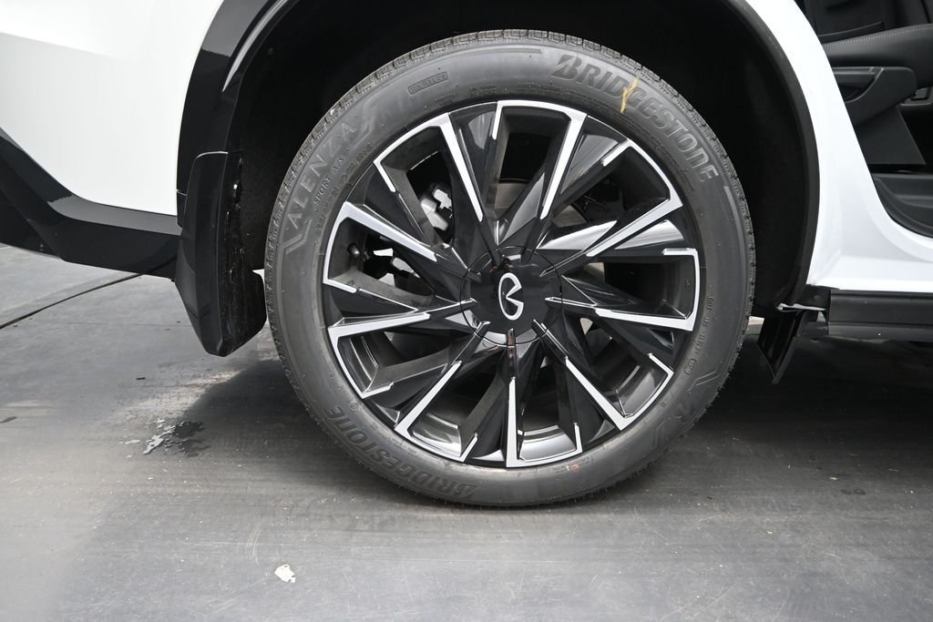 New 2027 2T RAD WHT INFINITI Autograph AWD image 15