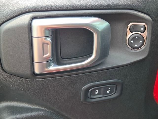 Used 2022 Firecracker Red Clearcoat Jeep Altitude image 32