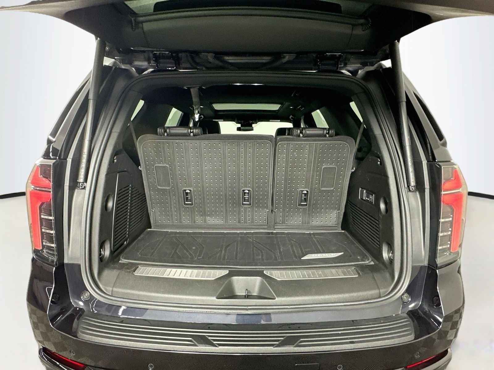 Used 2025 Dark Ash Metallic Chevrolet RST image 28