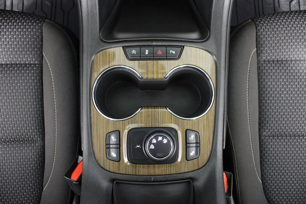 Used 2023 Ebony Twilight Metallic GMC SLE image 28
